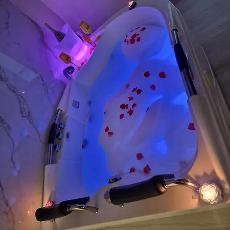 דירה Is In The Air