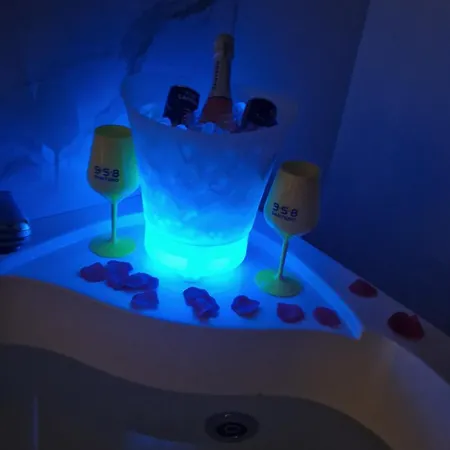 Is In The Air דירה